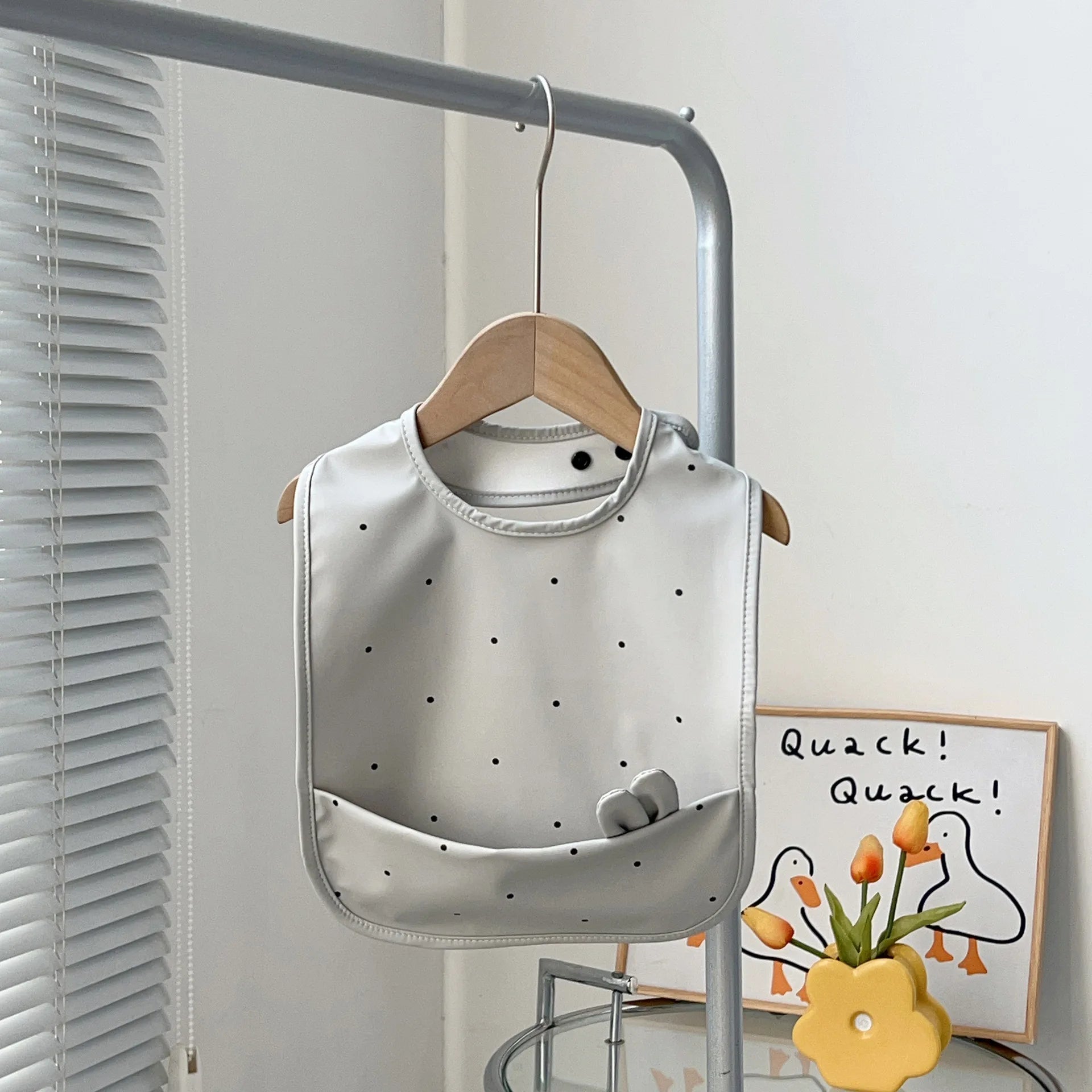 Waterproof Baby Bibs for Feeding Cute Cartoon Design Soft Burp Cloth & Drool Towel Adjustable for Toddlers Baby Accessories