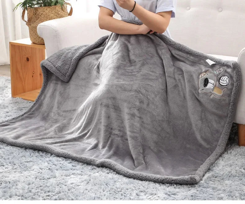 Baby Blankets Newborn Cartoon Bear Embroidery Flannel Baby Blanket Kids Boys Girls Swaddle Wrap Infant Stroller Cover Bed Quilts