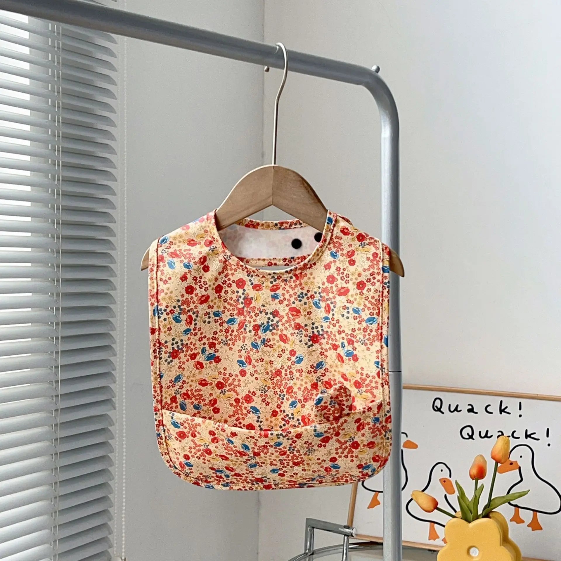 Waterproof Baby Bibs for Feeding Cute Cartoon Design Soft Burp Cloth & Drool Towel Adjustable for Toddlers Baby Accessories