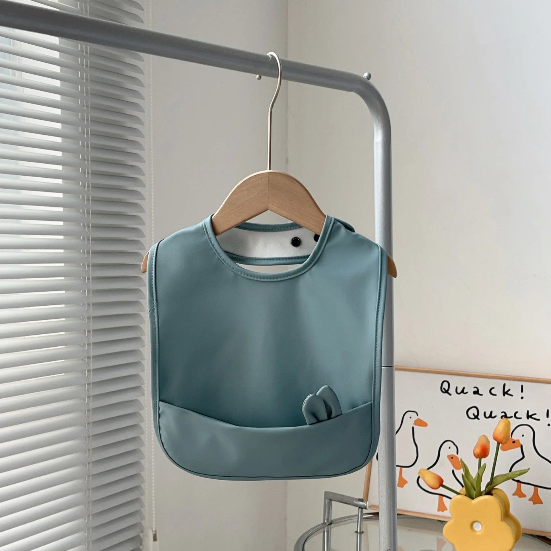 Waterproof Baby Bibs for Feeding Cute Cartoon Design Soft Burp Cloth & Drool Towel Adjustable for Toddlers Baby Accessories